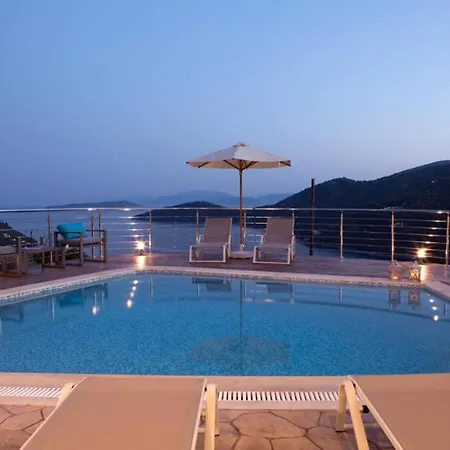 Giapis Villa Mikros Gialos