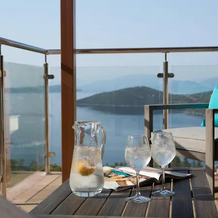 Giapis Villa Mikros Gialos