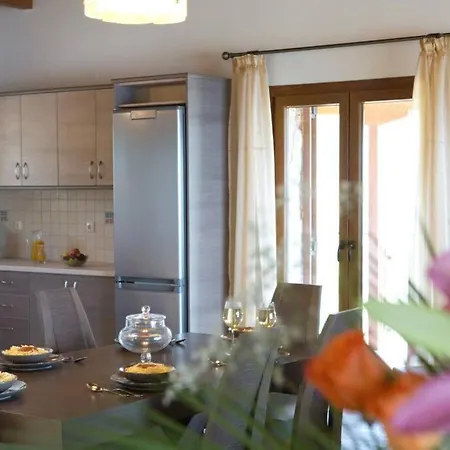 Villa Giapis Mikros Gialos